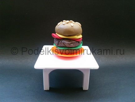 Cum sa faci un hamburger din plasticina