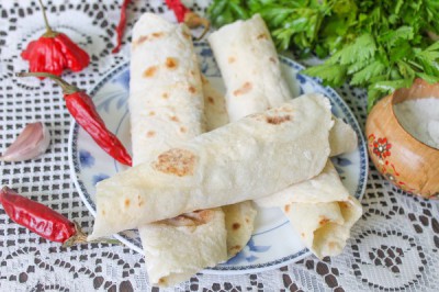 Hogyan készítsünk egy otthon shawarma pita - pita otthon, receptek fotók m