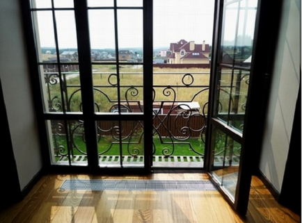Як виглядає французький балкон, фото приклади, французькі вікна і двері на балкон, фото