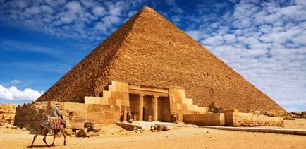 Cum au apărut piramidele rețelei universale