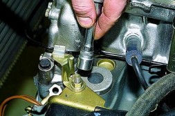 Cum să înlocuiți antrenarea cu roți dințate a motorului pompei de ulei VAZ-21214
