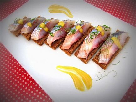 Canape cu idei de hering