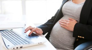 Când trebuie să mergi în concediu de maternitate și ce este necesar să cunoști viitoarea mamă înainte de a aranja