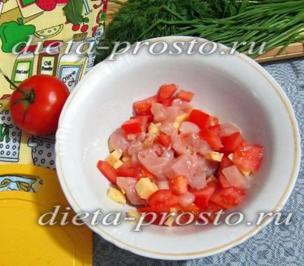 Курка з помідорами і сиром в духовці