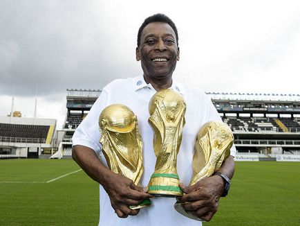 Legendarul jucător de fotbal al echipei naționale braziliene pele