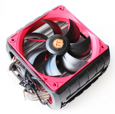 Moda pentru două ventilatoare fan-uri ph-tc12dx și thermaltake nic c5