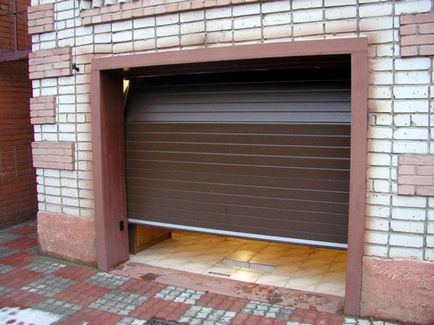 Instalarea ușilor de garaj automate de tip secțiune