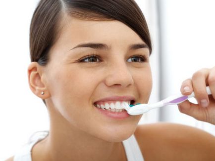 Чи можна чистити зуби содою, як правильно це робити