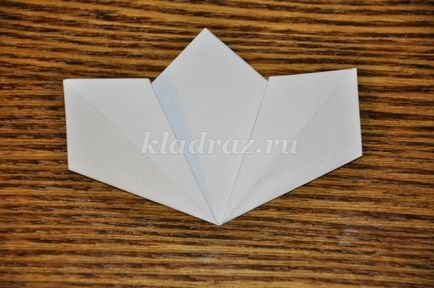 Tömeges virágok saját kezűleg (S.) Tömeges virágok saját kezével