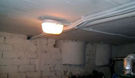 Освітлення в підвалі - електропроводка і світильники