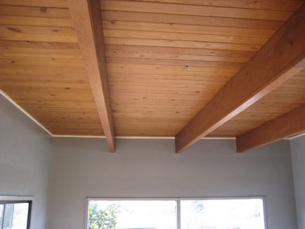 Finisarea plafonului cu lemn - opțiuni, combinații și tehnologii