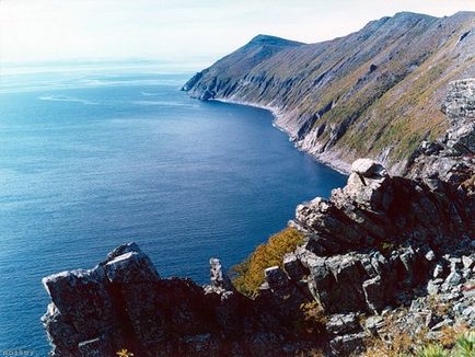 Descriere de mare a lui Okhotsk, istoria descoperirii