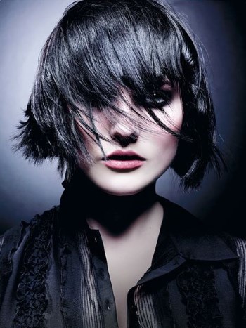 Fotografia de culoare neagră pentru parul părului - tunsori noi