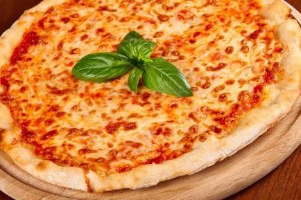 Pizza a mikrohullámú - a recept egy fotó