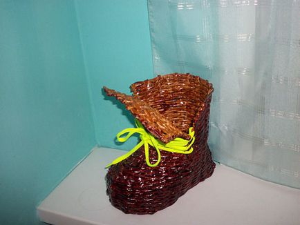 Pantofi pantofi din ziare (pantofi) Pantof împletit din ziare