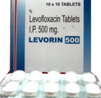 Droguri și medicamente pentru tratamentul medicamentelor la femeile cu antibiotice uretrite, supozitoare, tablete