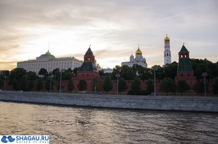 Hajókázás a Moszkva folyó 2017-ben az árak, az indulási pont, áttekintés