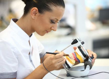 Repararea protezelor dentare detașabile și a cauzelor ruperilor