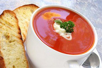 Рецепти томатного супу-пюре з сиром, креветками, куркою і в мультиварці