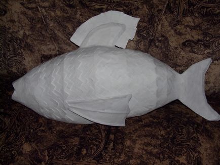 Pește din papier-mache