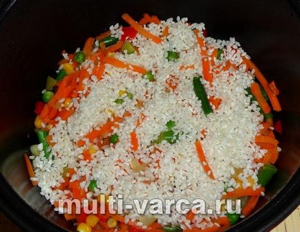 Рис з мексиканської сумішшю в мультиварці