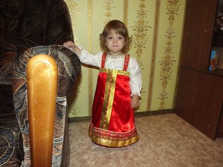 Orosz népviselet lányoknak