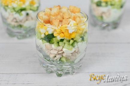 Saláta csirkével és friss uborka Ratibor