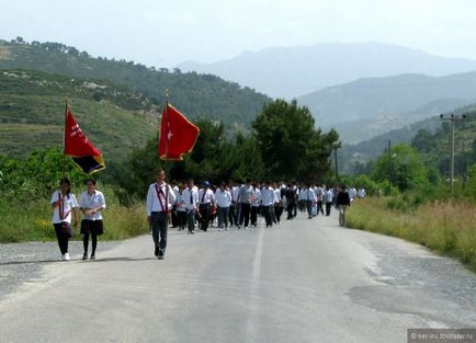 Sapa Dere și Cave Dim