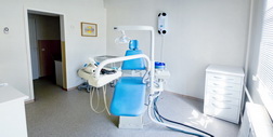 A hálózat fogászati ​​klinikák „újonnan Dent”