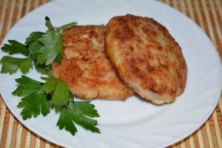 Juicy szelet csirkemell búzadara - hogyan kell főzni lédús pogácsákat csirkemellet, (leveses) Juicy szelet csirkemell búzadara - hogyan kell főzni lédús pogácsákat csirkemellet,