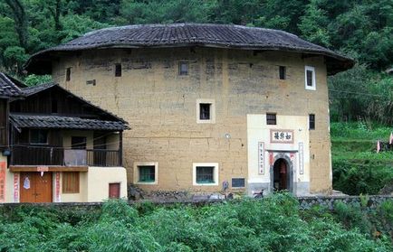 Satele antice chinezești - tulou, totul despre China - orașe, stațiuni, atracții, hoteluri,