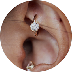 Piercing studio - piercing cartilaj ureche