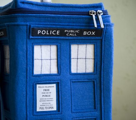 Un sac tardis, care este mai mult decât în ​​afară, daruri amuzante