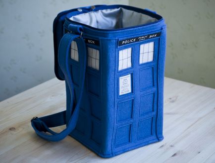 Un sac tardis, care este mai mult decât în ​​afară, daruri amuzante