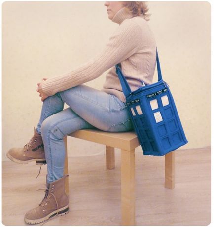 Un sac tardis, care este mai mult decât în ​​afară, daruri amuzante