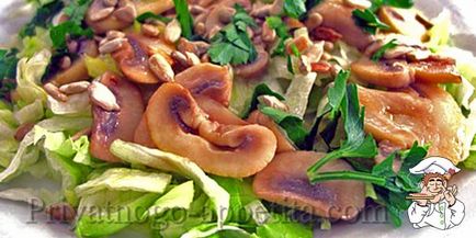 Буряковий салат з огірками