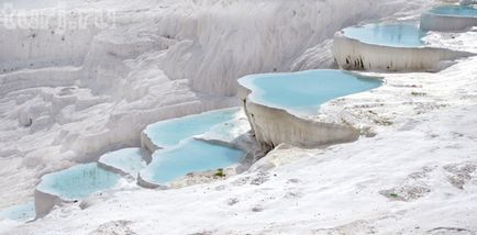 Turcia, Munții sărurilor Pamukkale, lacurile albastre