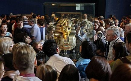 Tutankhamun este regele Egiptului