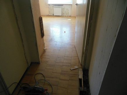 Leveling pardoseli într-o casă de cărămidă