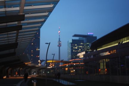 A forgó étterem a Duna Tower Bécsben