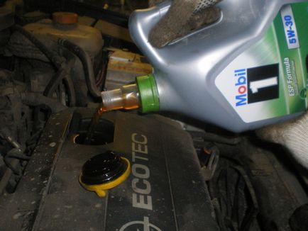 Înlocuirea filtrului de ulei și ulei pentru Opel astra (opel astra)