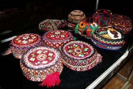 Az élet Közép-Ázsiában, a titkait üzbég skullcaps