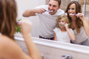 Pasta de dinți fără fluor este lista celor mai bune remedii curative pentru carii