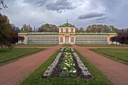 10 садиб і палаців москви