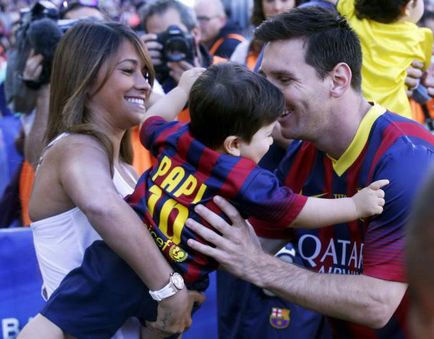 Antonella rocuzzi și soția lionel messi a fotbalistului de stele