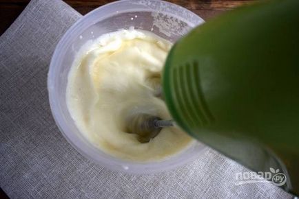 Бісквітний торт з сирним кремом - покроковий рецепт з фото на