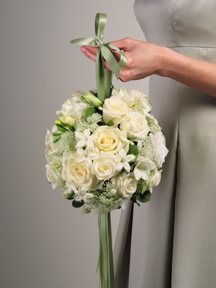 Buchet de minge de forma miresei, decorator floral natalia kalina