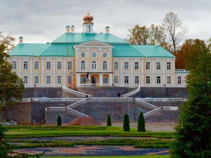 A palota és park komplex „Oranienbaum”