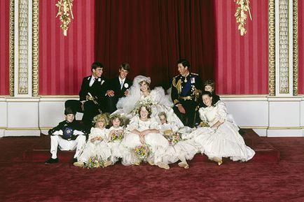 Naptár - pletyka vas - az esküvő Elizabeth II, pletyka
