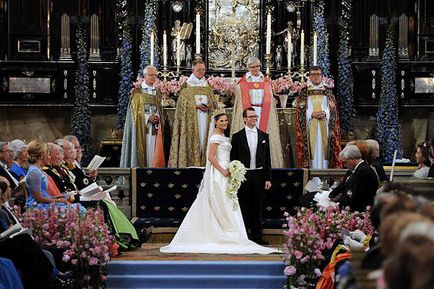 Naptár - pletyka vas - az esküvő Elizabeth II, pletyka